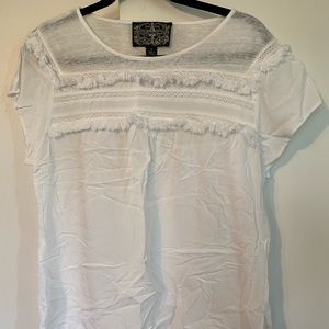 Anthropologie fringe tee in white. Size M.